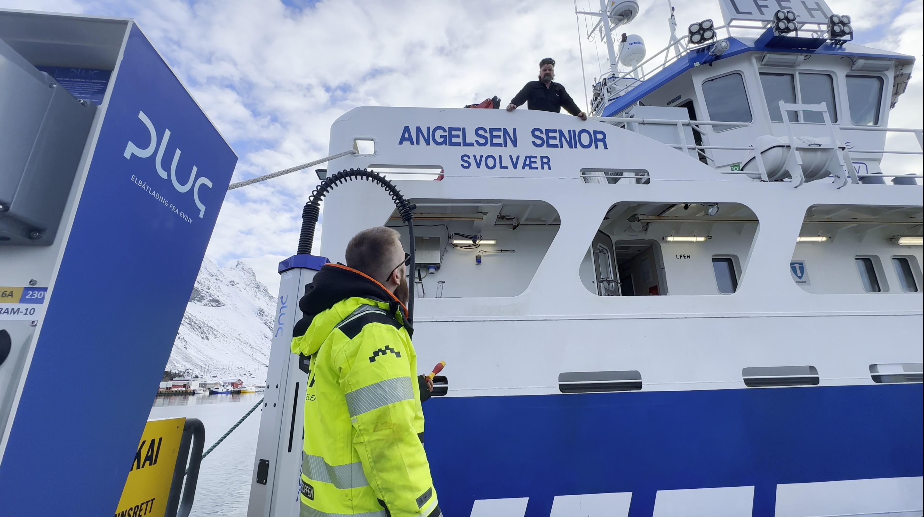 Skipper Øystein Anglesen ombord i hybridfartøyet Angelsen Senior