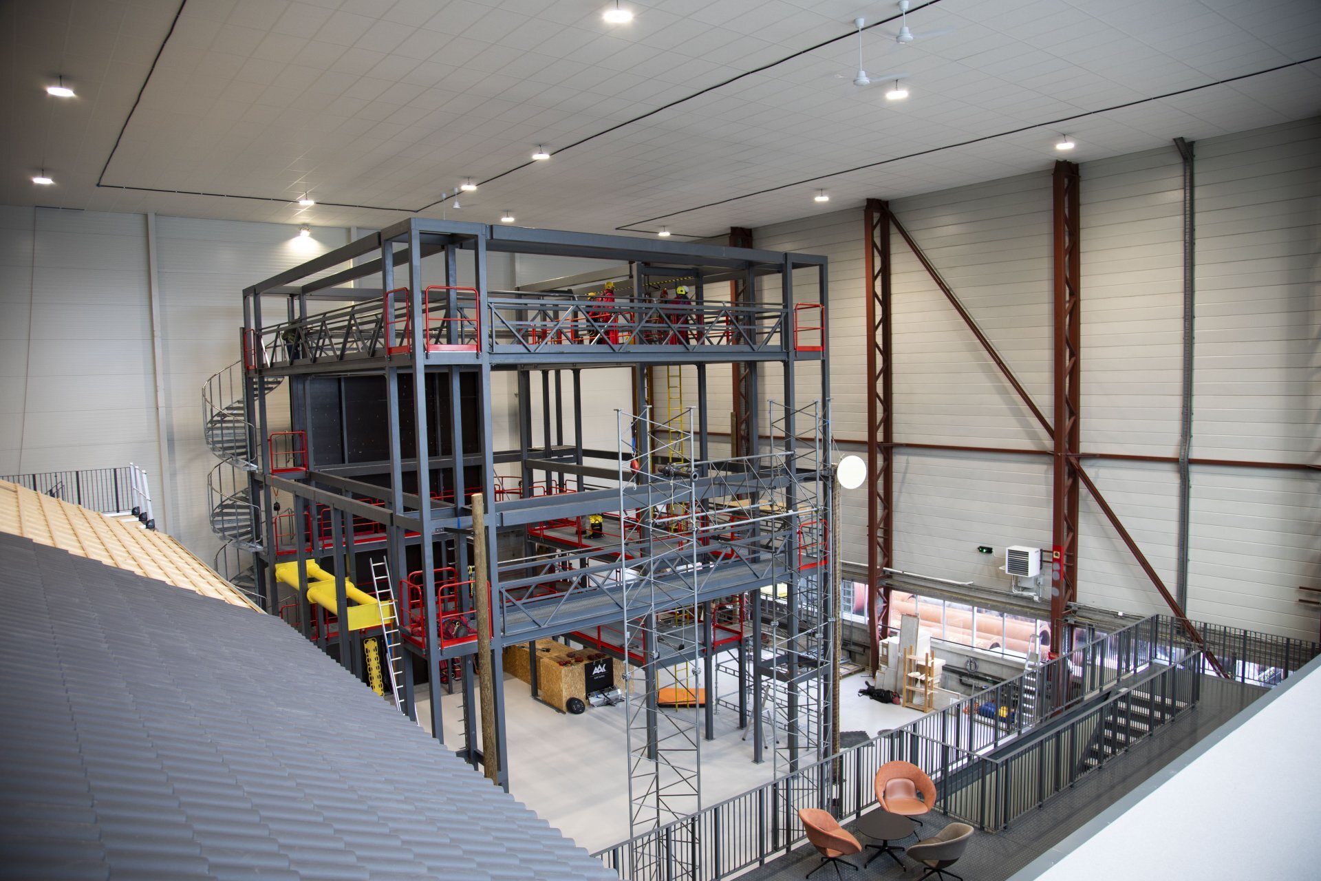 aaksafety_bergen_2v4a1761_anunatak_fargejustert-1920x1500,q=85